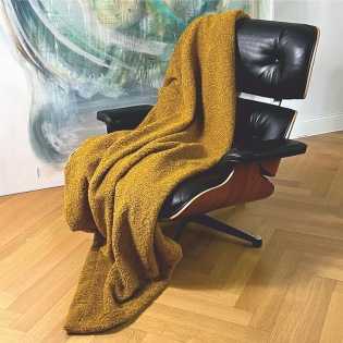 Carma Plaid Teddy Curry